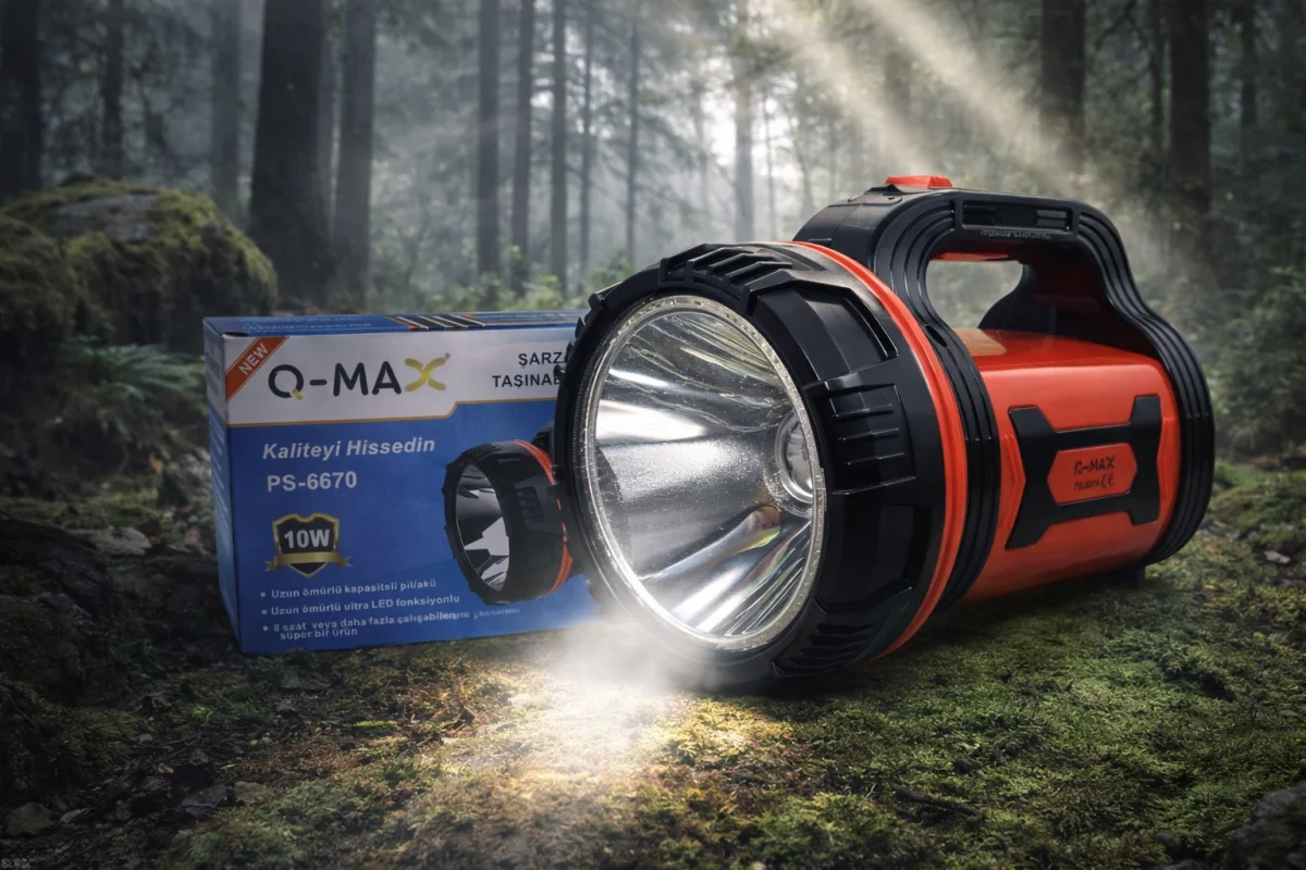Q-Max PS-6670 Şarj Edilebilir El Feneri 10W Güçlü LED Taşınabilir Uzun Ömürlü Projektör Fener