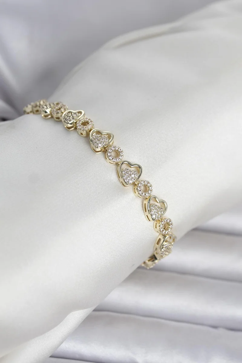 Pirinç Gold Renk Zirkon Taşlı Kalp Model Kadın Bileklik