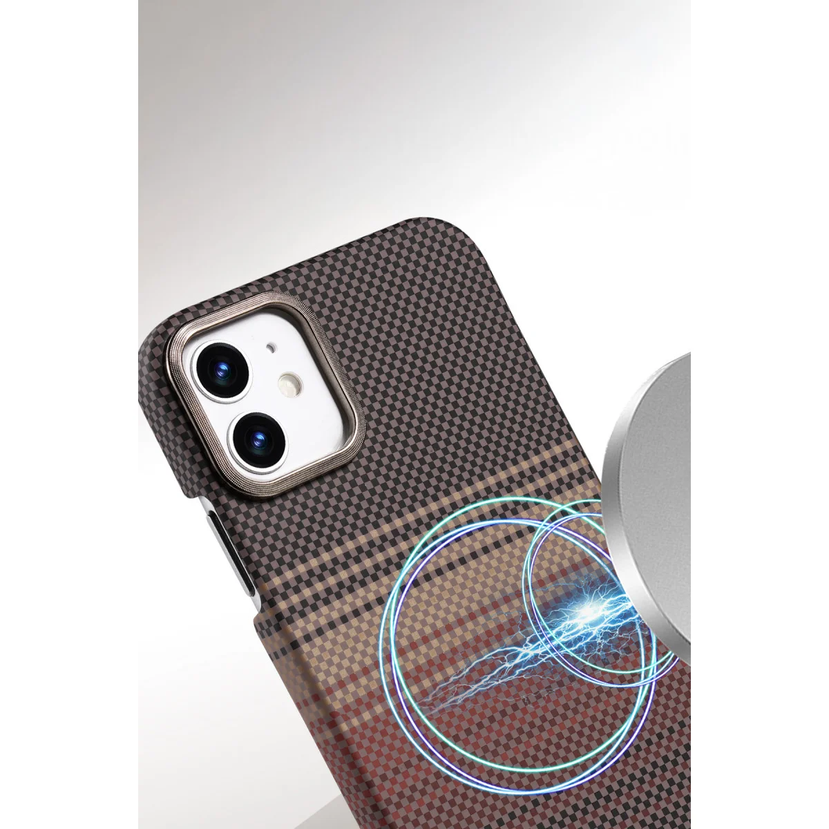 iPhone 11 Vega Magsafe Kapak - Çöl Titanyum