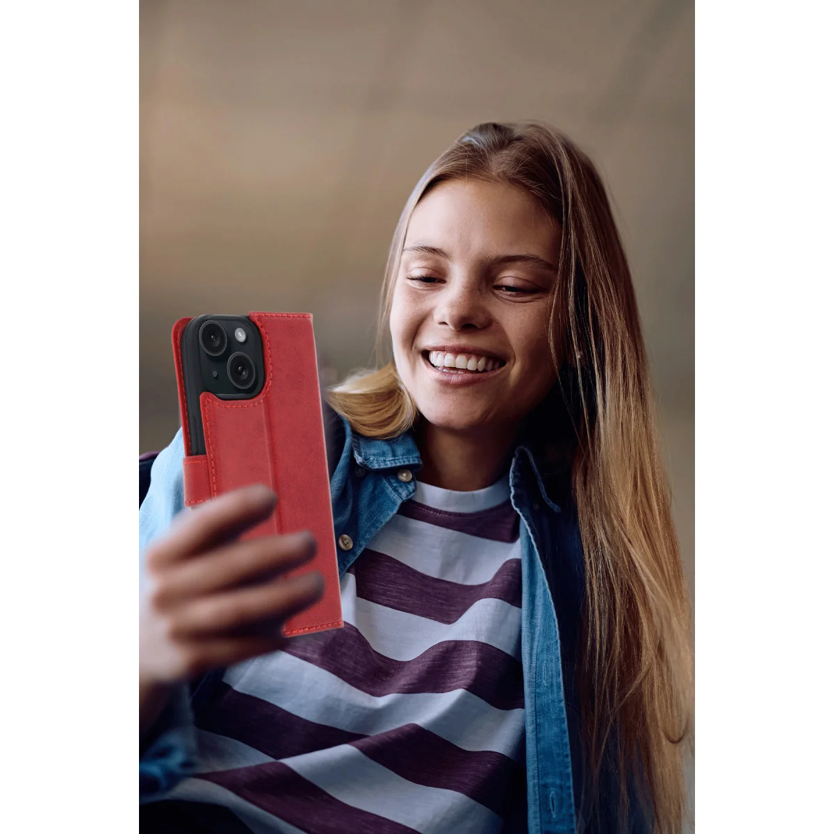 iPhone 15 Trend S Plus Kapaklı Kılıf - Taba