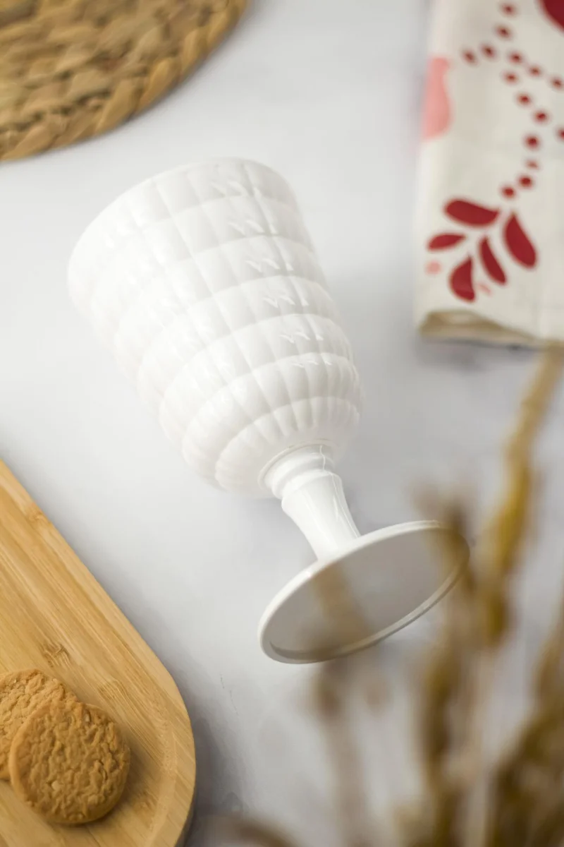 Allegra Beyaz 6’lı Kadeh Bardak Seti 750 ml Akrilik Malzeme - Cam Değildir Kırılmaya Dayanıklı