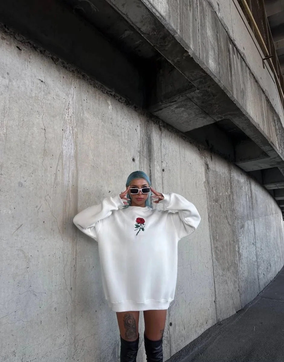 Kadın 3 iplik Pamuklu Bisiklet Yaka GÜL Baskılı SweatShirt - BeyazBeyaz