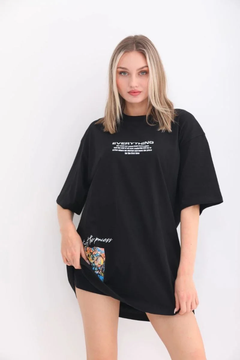 kadın  Bisiklet Yaka Baskılı Oversize T-Shirt - Siyah
