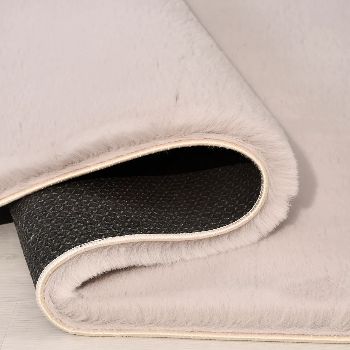 YoudayHomeCollection Tavşan Poly Peluş Model Halı 160X400