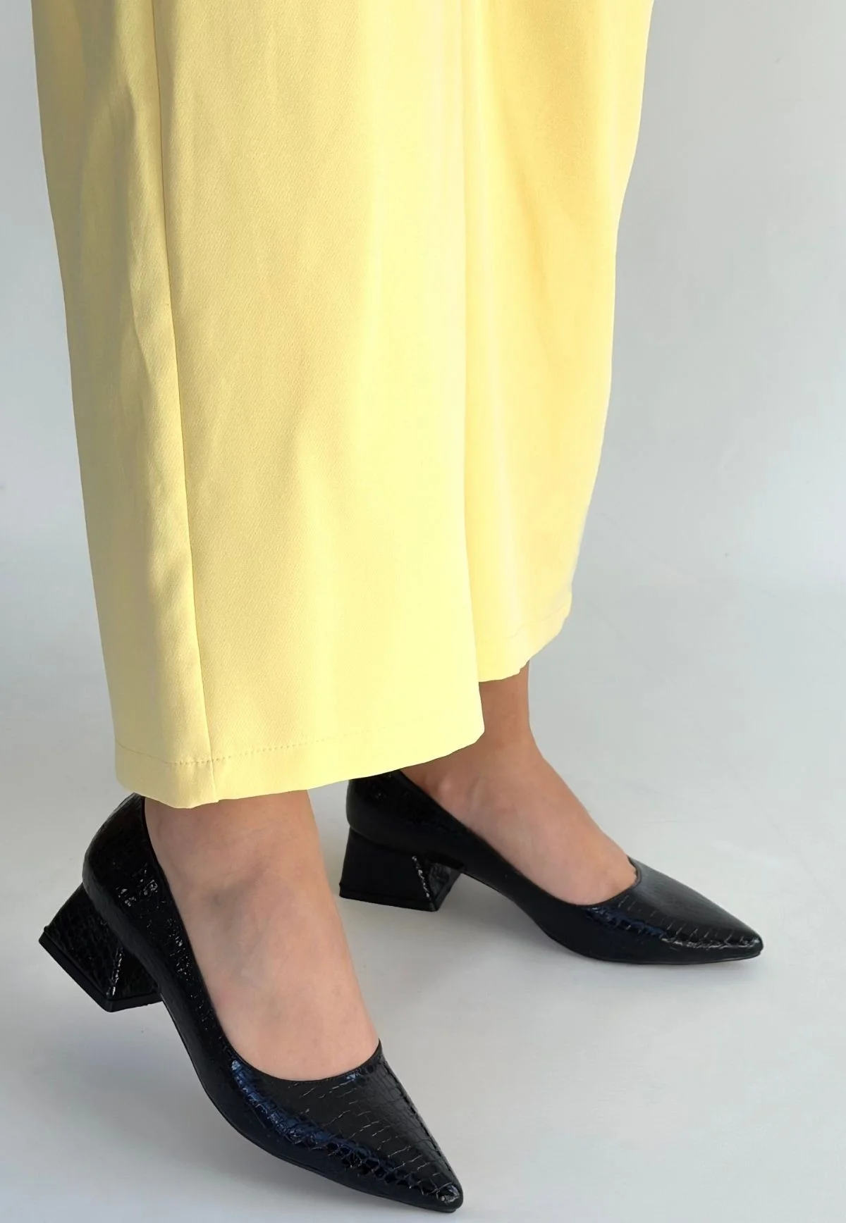 Meort Siyah Rugan Topuklu Ayakkabı