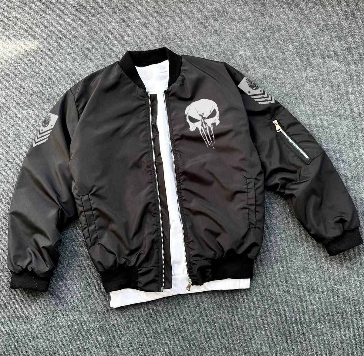 ERKEK Siyah Askeri Tarz Bomber Mont Punisher Skull Detaylı Fermuarlı Cepli - Siyah