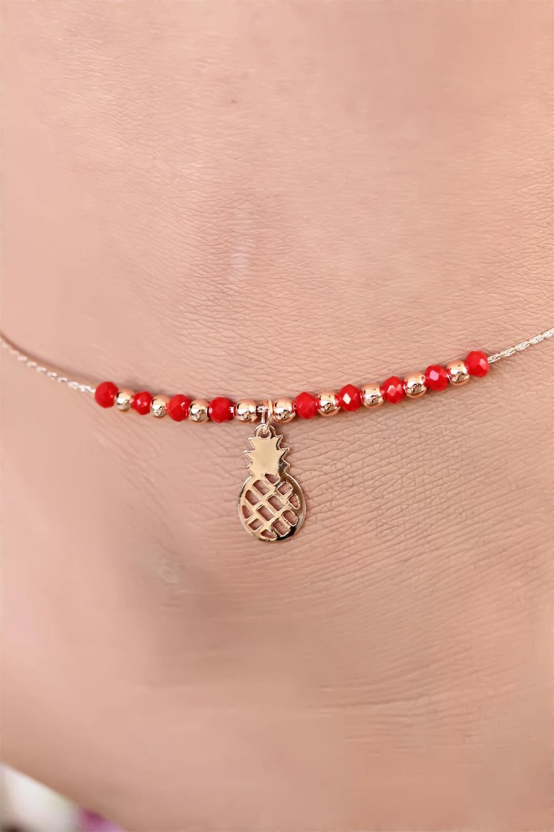 Kırmızı Renk Miyuki Taşlı Ananas Figürlü Metal Hal Hal