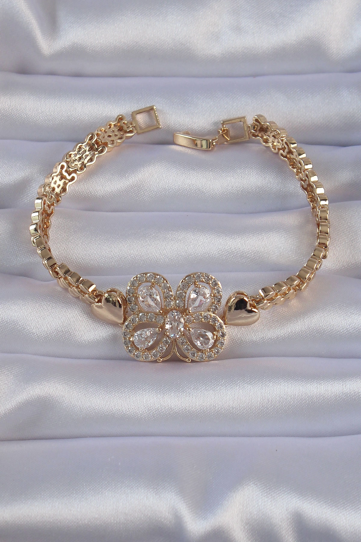 Pirinç Gold Renk Zirkon Taşlı Kelebek Figürlü Parçalı Model Bileklik