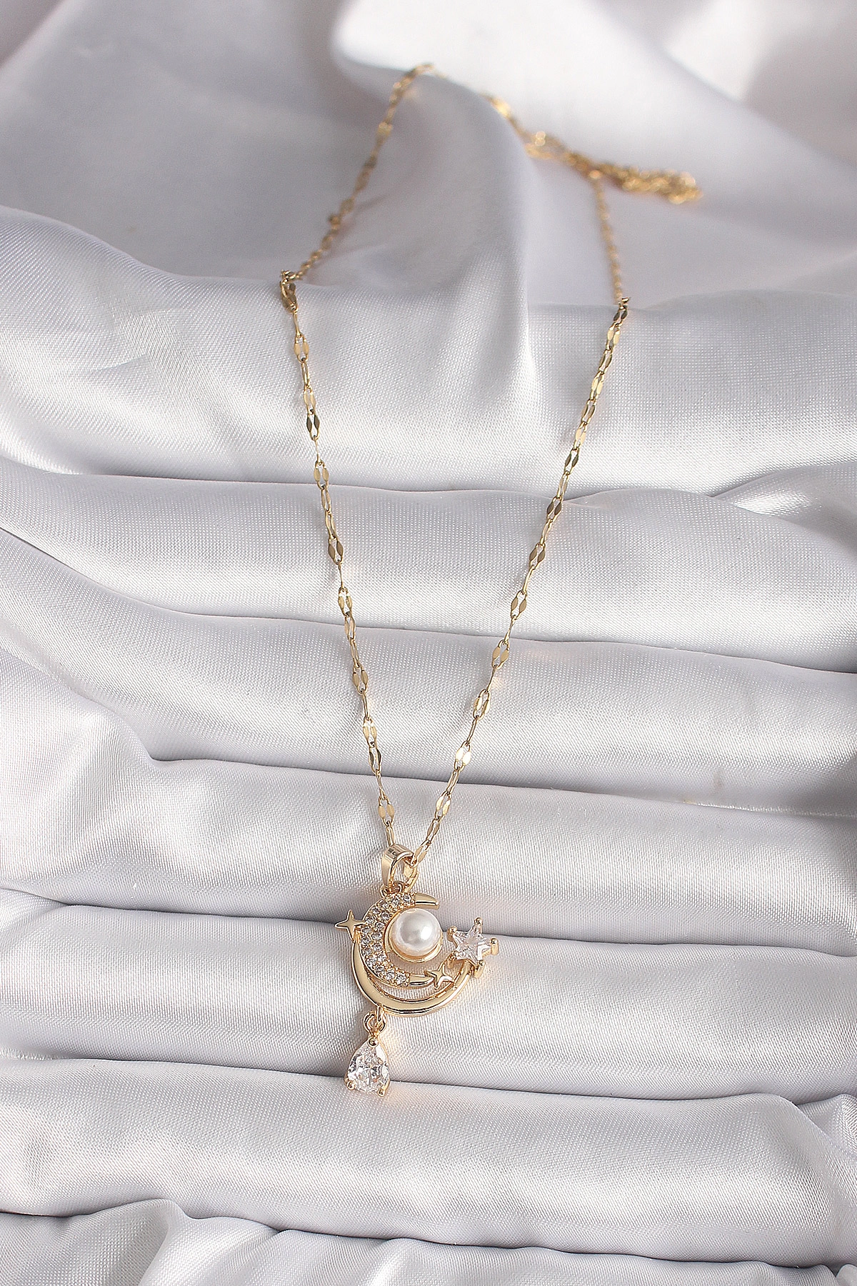 316L Gold Renk Zirkon Taşlı Ay Yıldız Model Sallantı Detay Kadın Kolye