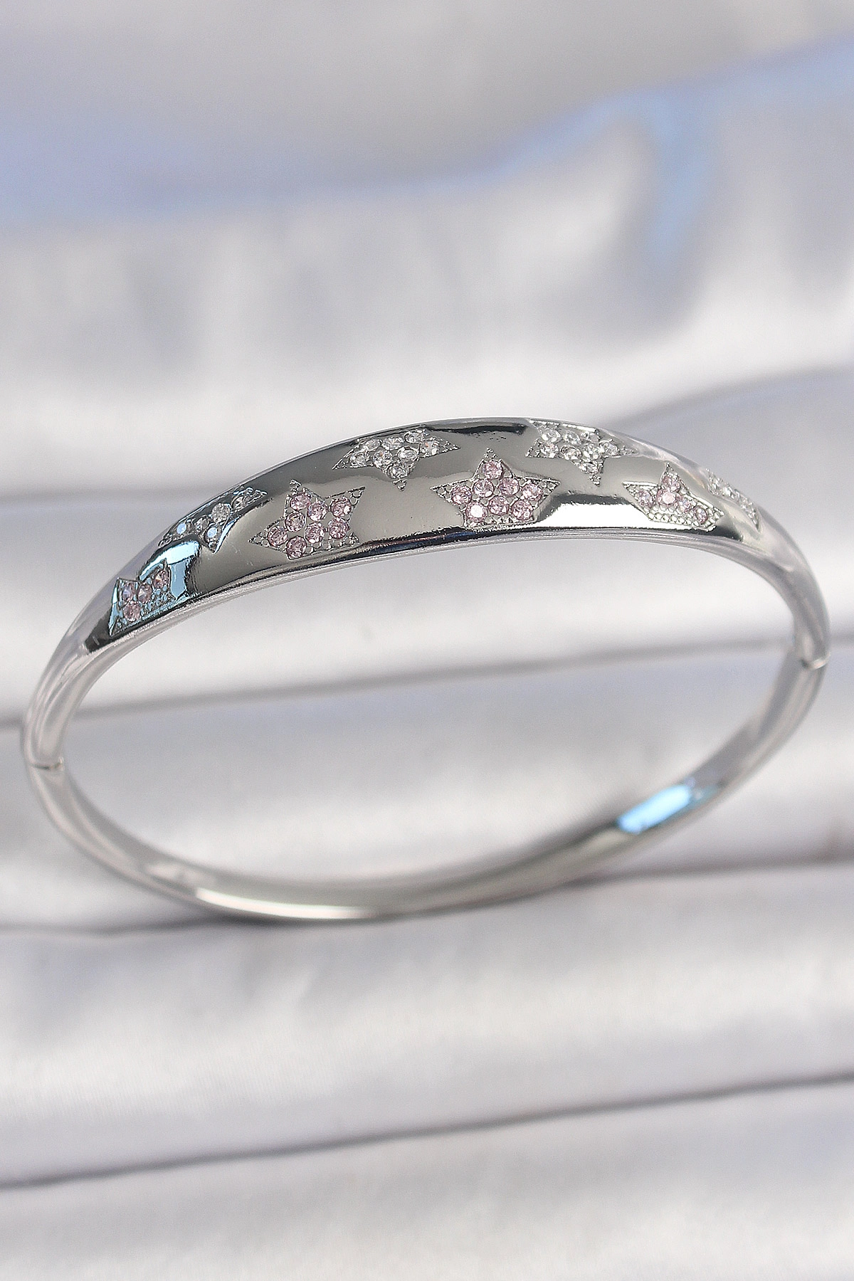 Pirinç Gümüş Renk Zirkon Taşlı Yıldız İşlemeli Kadın Kelepçe