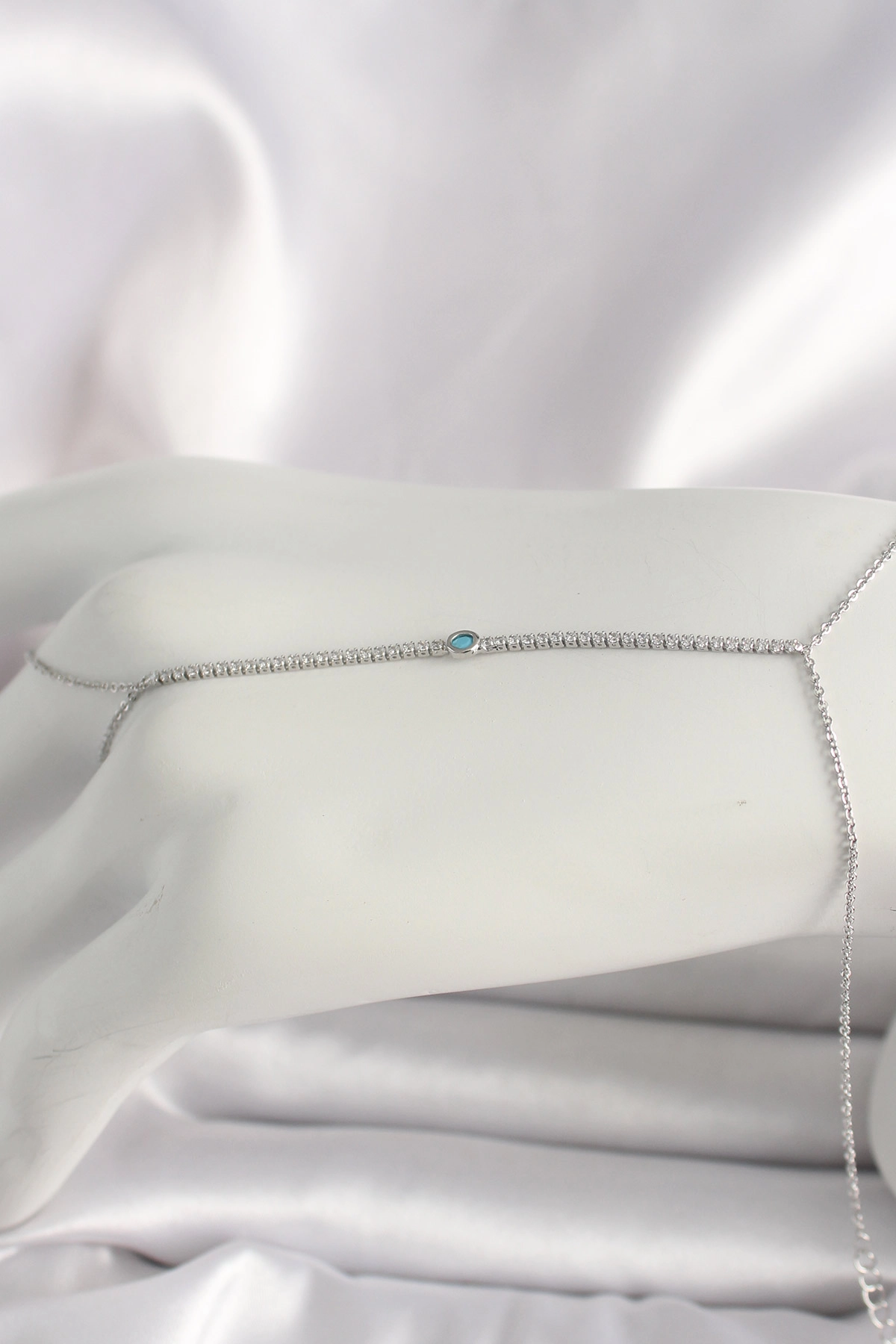 Pirinç Gümüş Renk Su Yolu Zirkon Taşlı Mavi Taş Detaylı Kadın Şahmeran