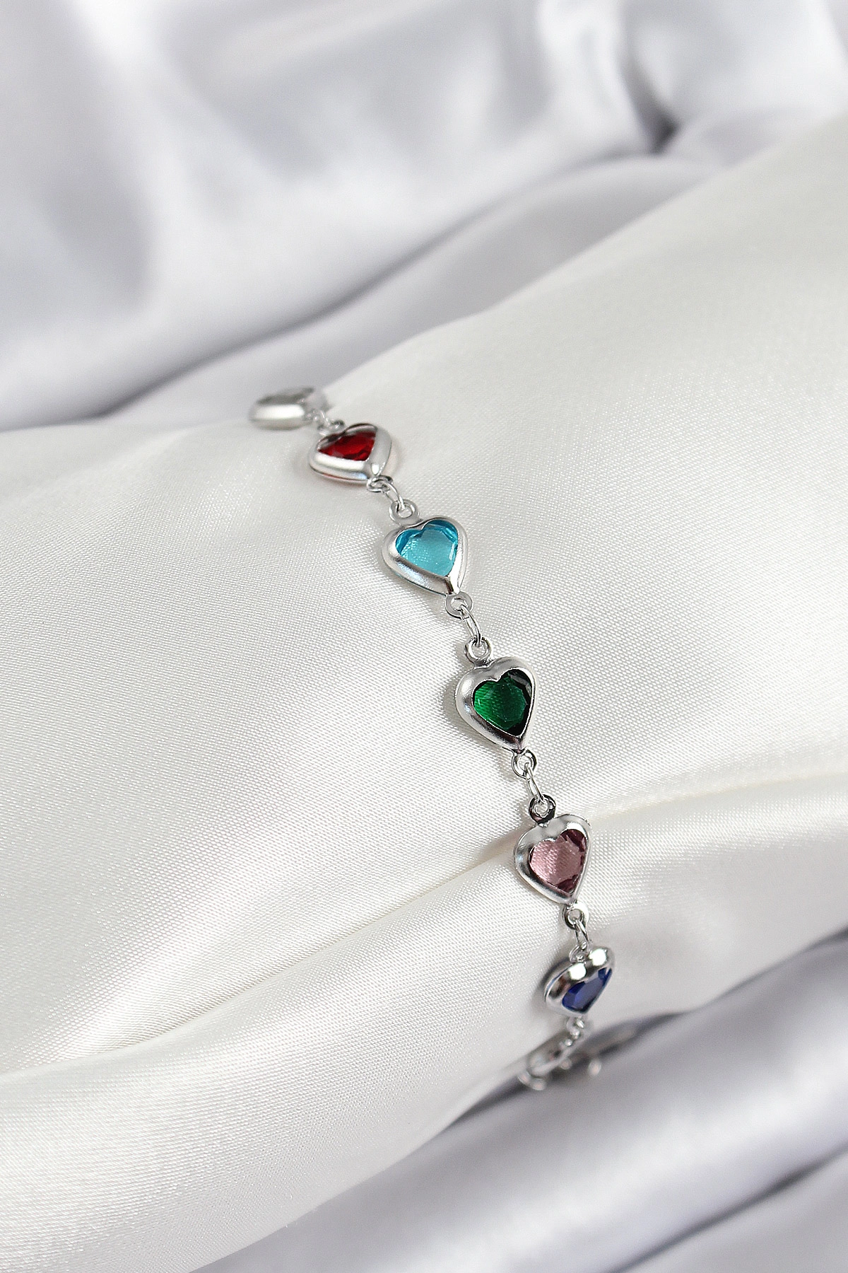 Pirinç Gümüş Renk Karışık Renk Kalp Zirkon Taşlı Kadın Bileklik