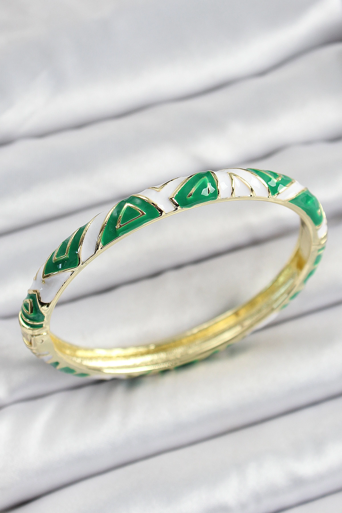 Mineli Pirinç Yeşil Beyaz Motifli Kadın Kelepçe