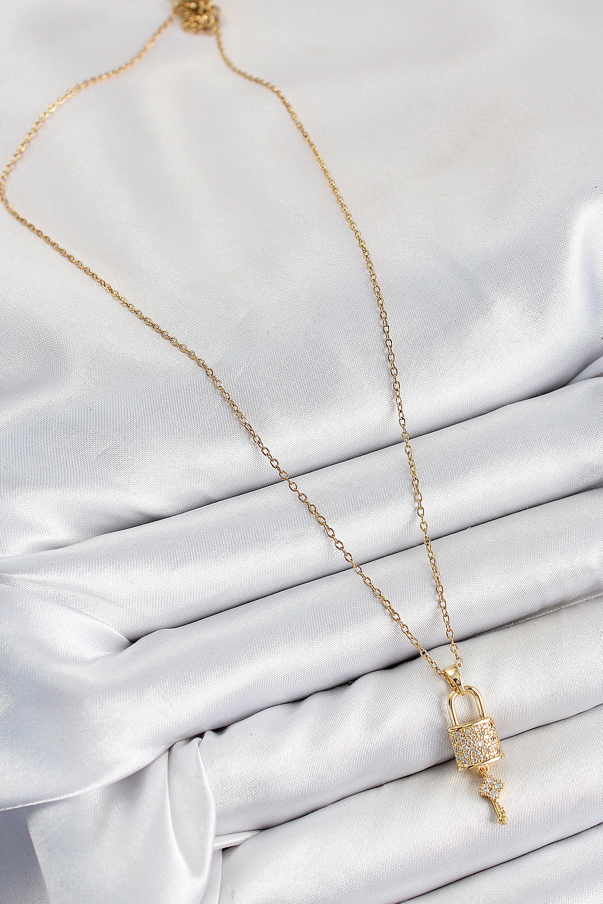 316L Çelik Zirkon Taşlı Kilit Ve Sallantılı Anahtar Model Gold Renk Kadın Kolye