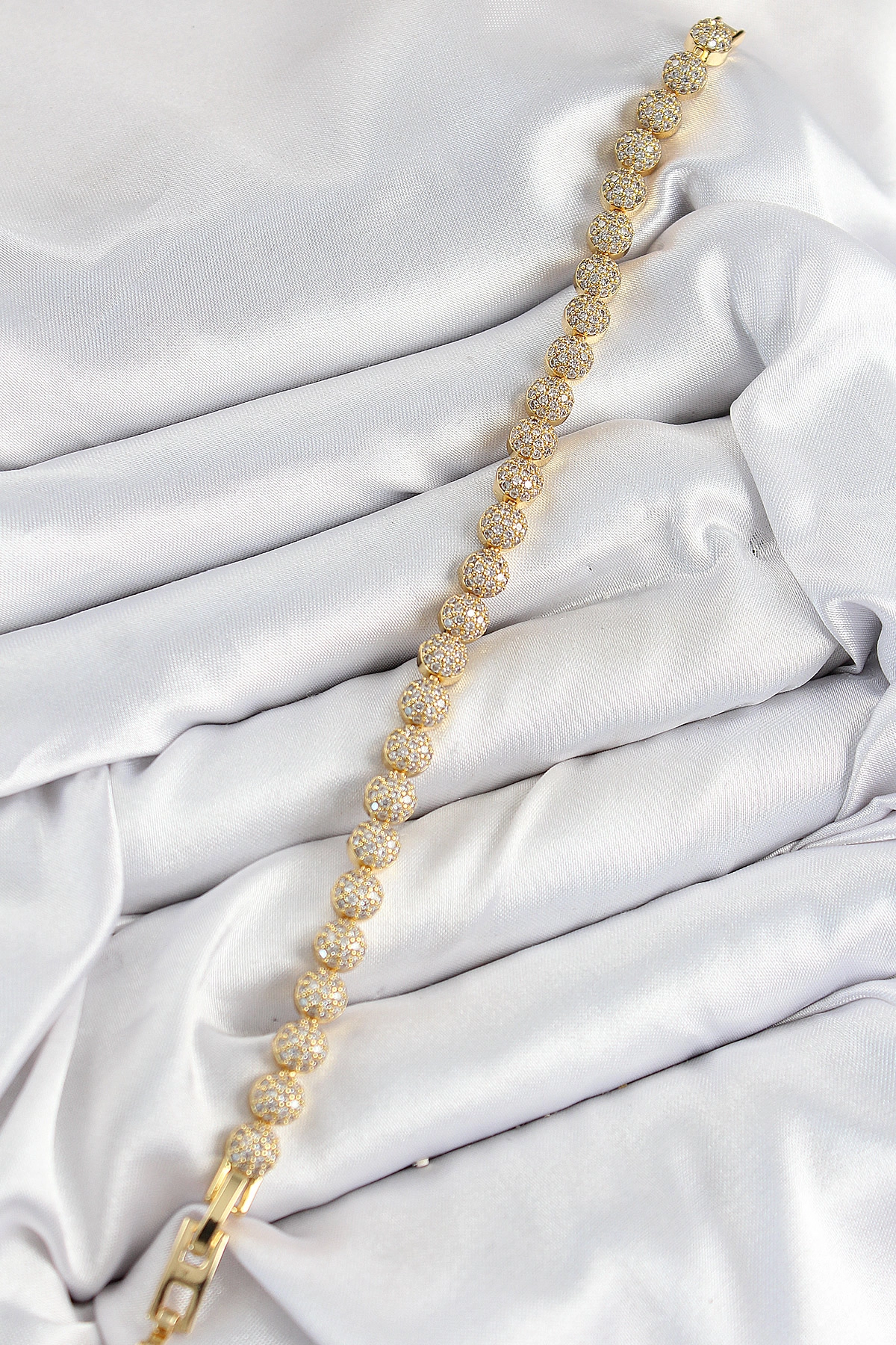 Pirinç Zirkon Taşlı Yarım Topcuk Model Gold Renk VIP Seri Kadın Bileklik