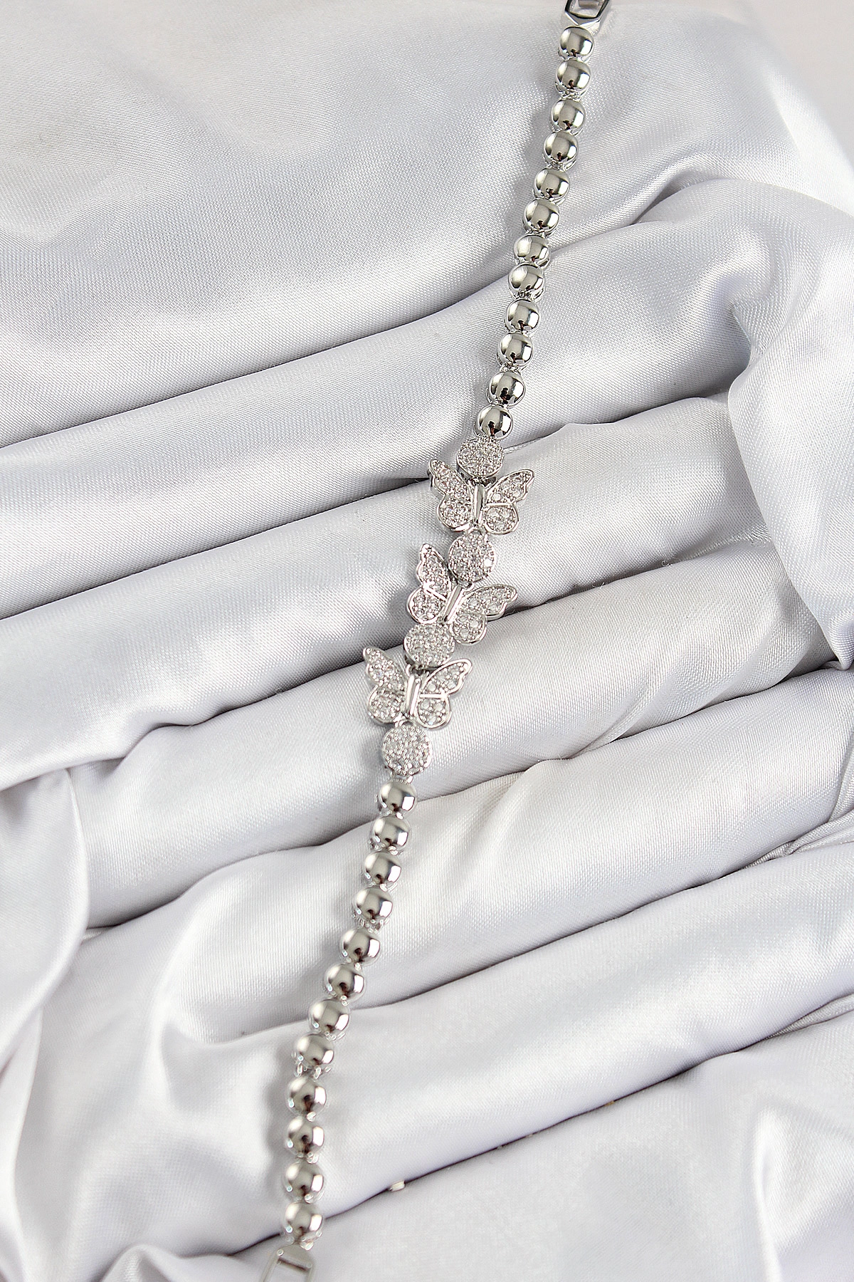 Pirinç Zirkon Taşlı Kelebek Model Gümüş Renk Kadın Bileklik