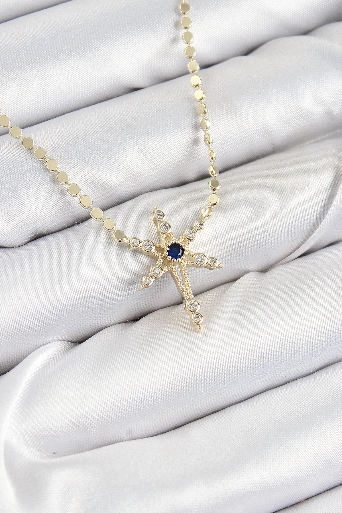 Pirinç Zirkon Taşlı Kutup Yıldızı Model Ezme Zincir Gold Renk Kadın Kolye