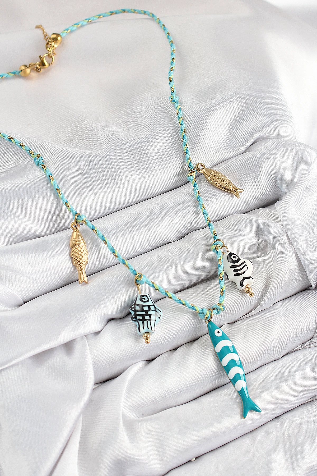 Seramik Motifli Balık Figürlü Model Mavi İp Kadın Kolye