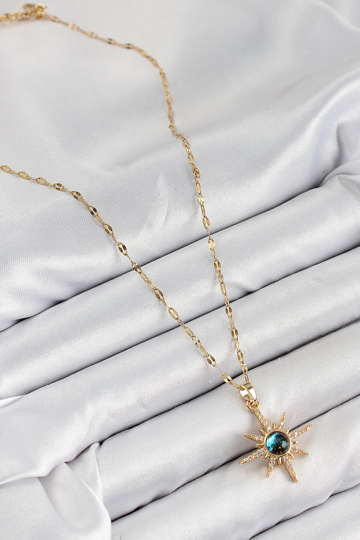 316L Çelik Zirkon Taşlı Kutup Yıldızı Model Gold Renk Kadın Kolye