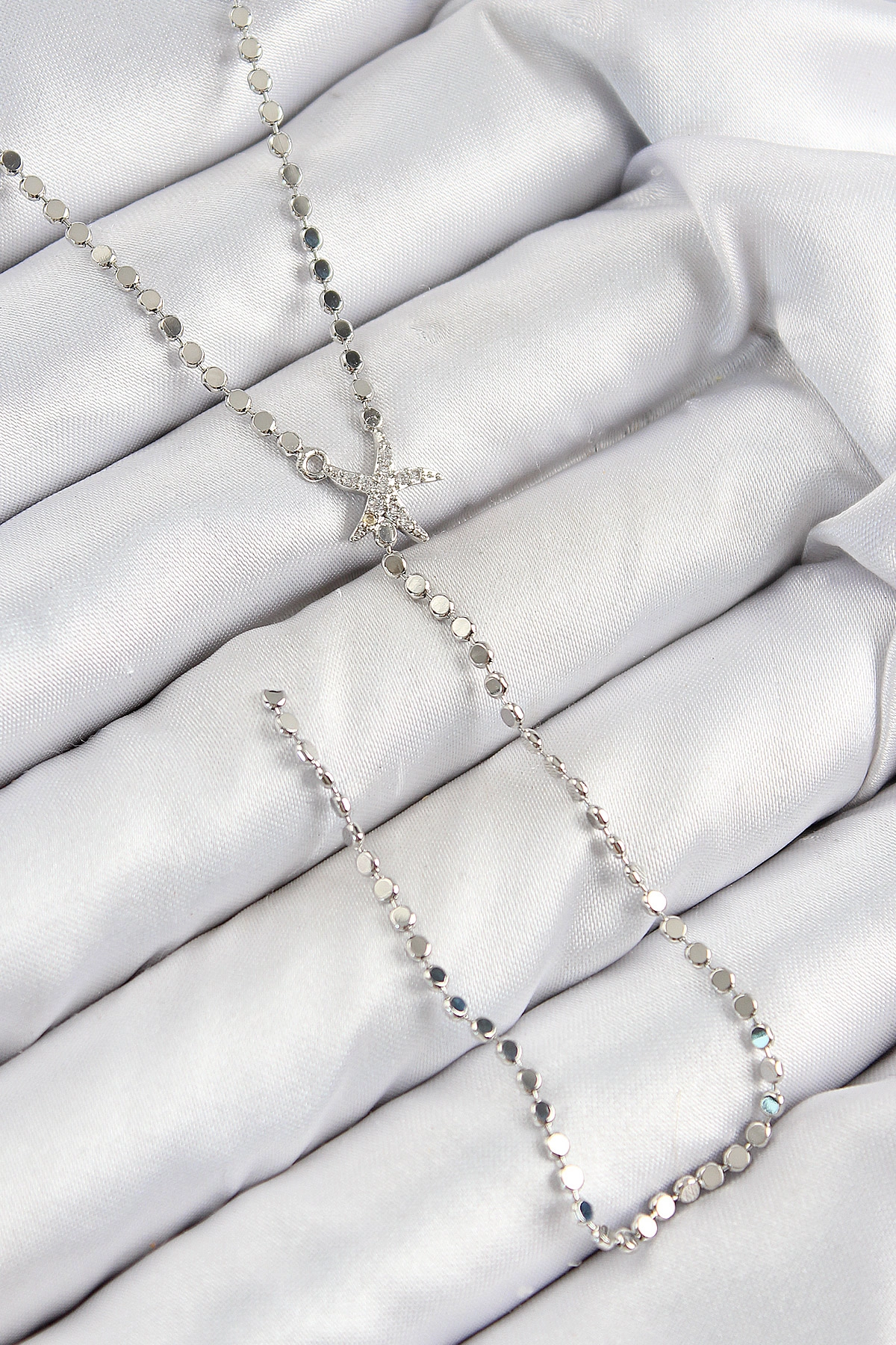 Pirinç Zirkon Taşlı Ezme Zincirli Deniz Yıldızı Model Gümüş Renk Y Kolye