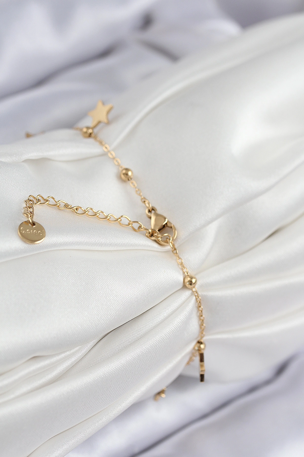 316L Çelik Sıralı Yonca Model Gold Renk Kadın Bileklik