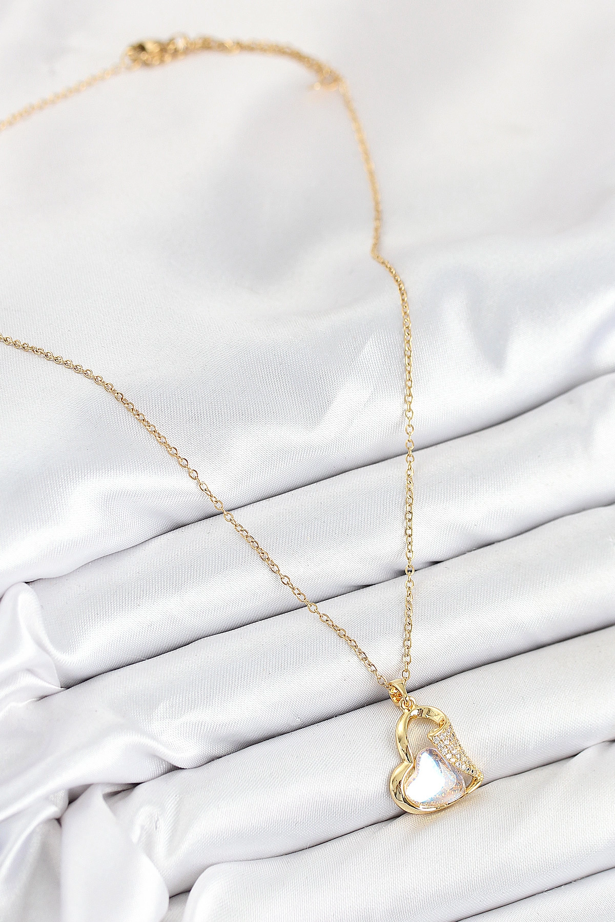 316L Çelik Zirkon Taşlı Kalp Model Gold Renk Kadın Kolye