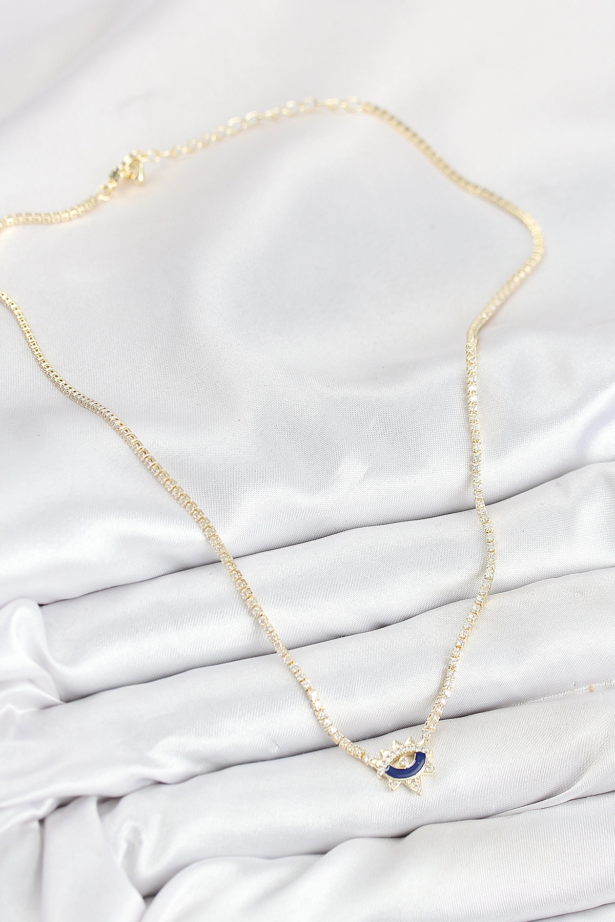 Pirinç Zirkon Taşlı Su Yolu Göz Model Gold Renk Kadın Kolye