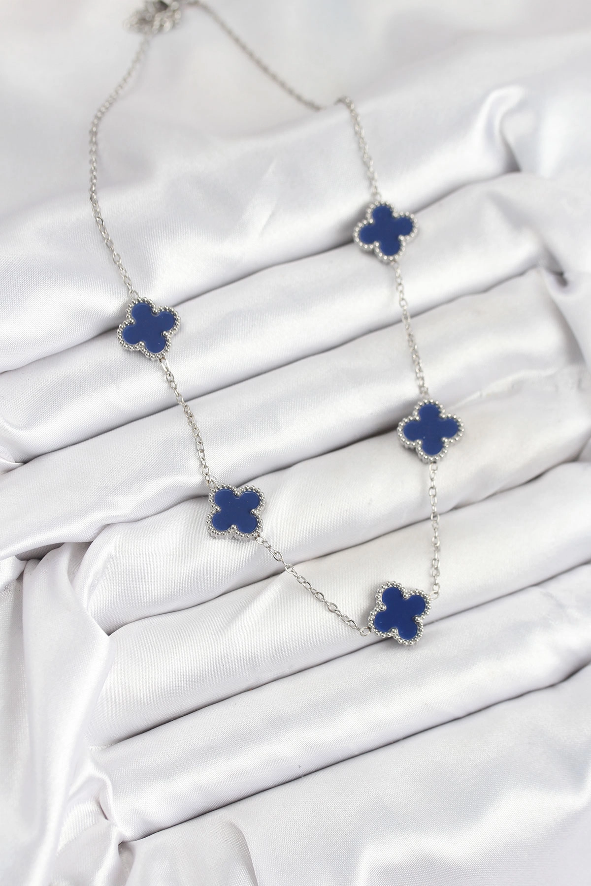 316L Çelik Zincir Gümüş Lacivert Renk Yonca Kadın Kolye