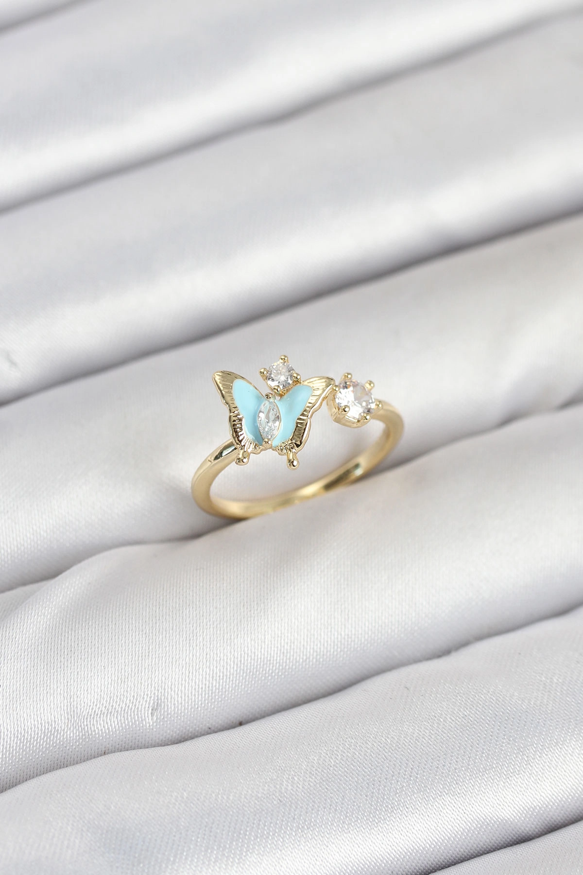 Pirinç Gold Renk Kelebek Model Kadın Yüzük