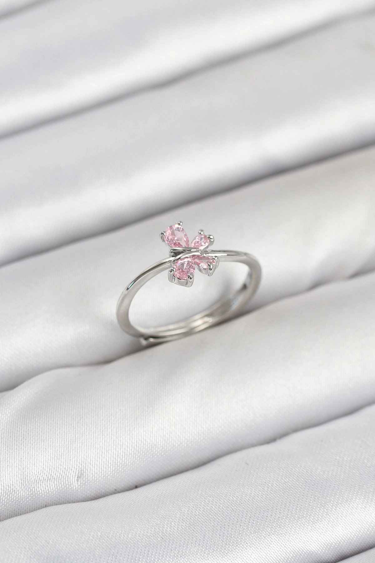 Pirinç Gümüş Renk Pembe Kelebek Kadın Yüzük