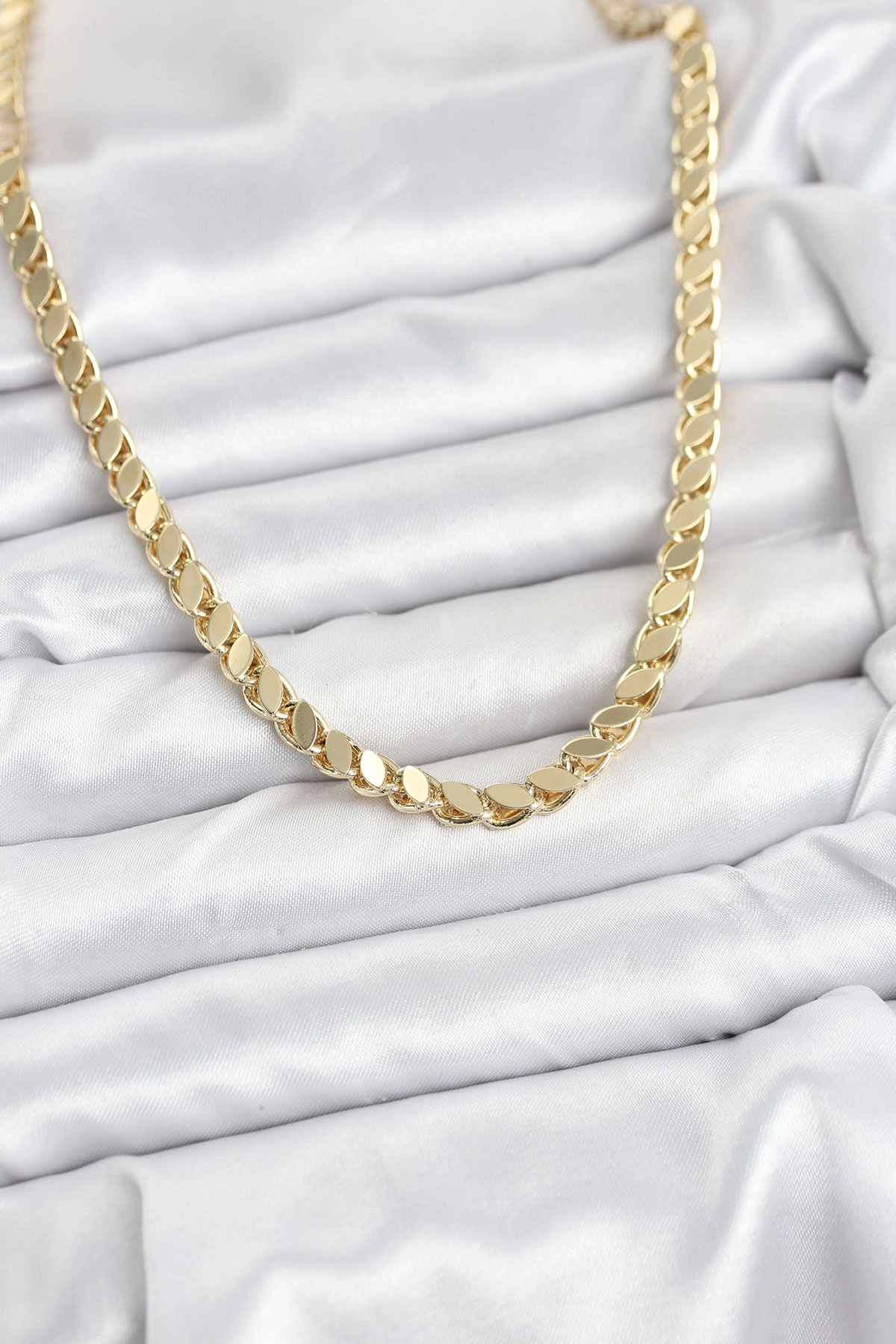 Xuping Gold Renk Arpa Kolye