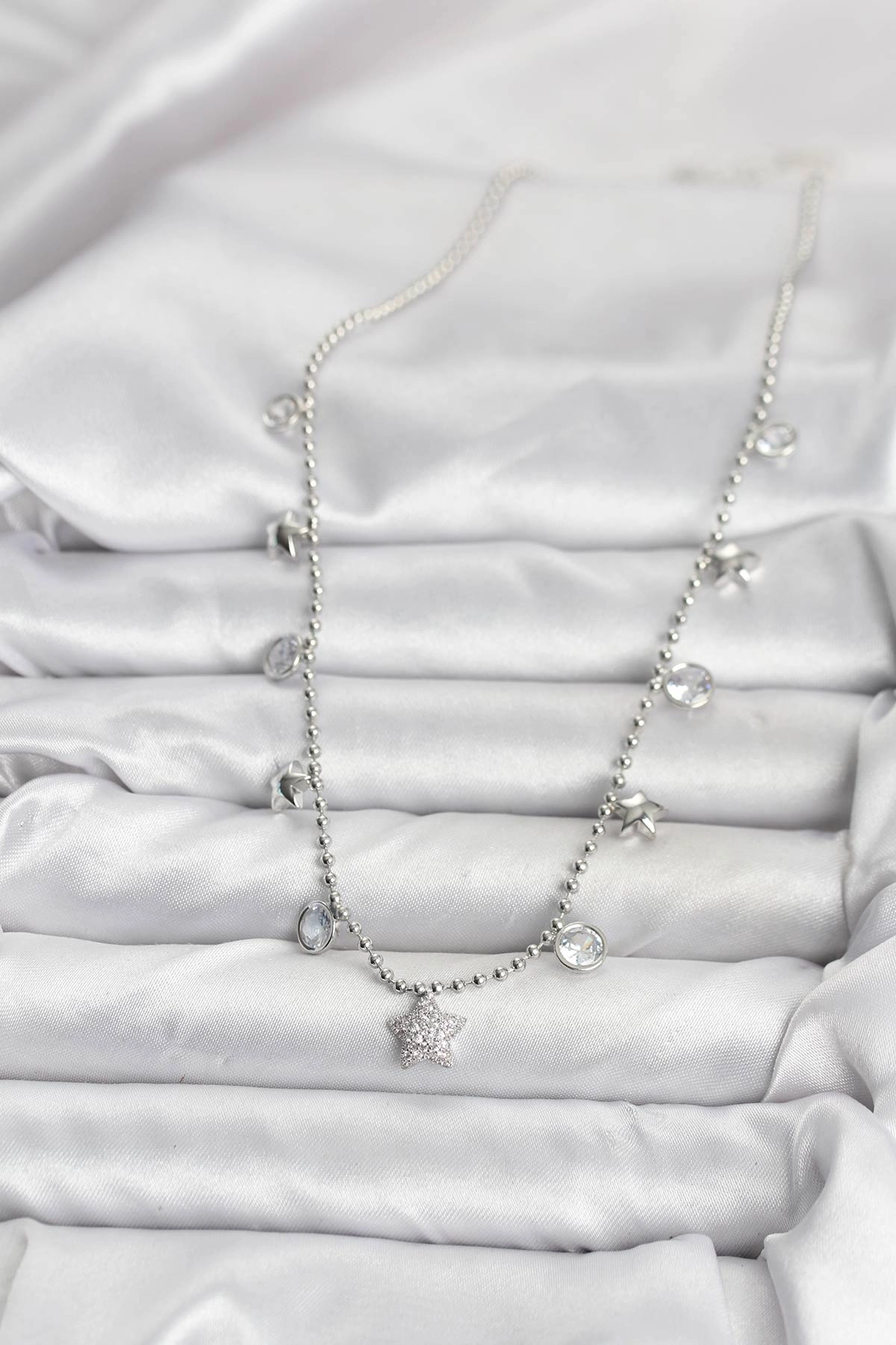 Pirinç Gümüş Renk Yıldız Model Kadın Kolye