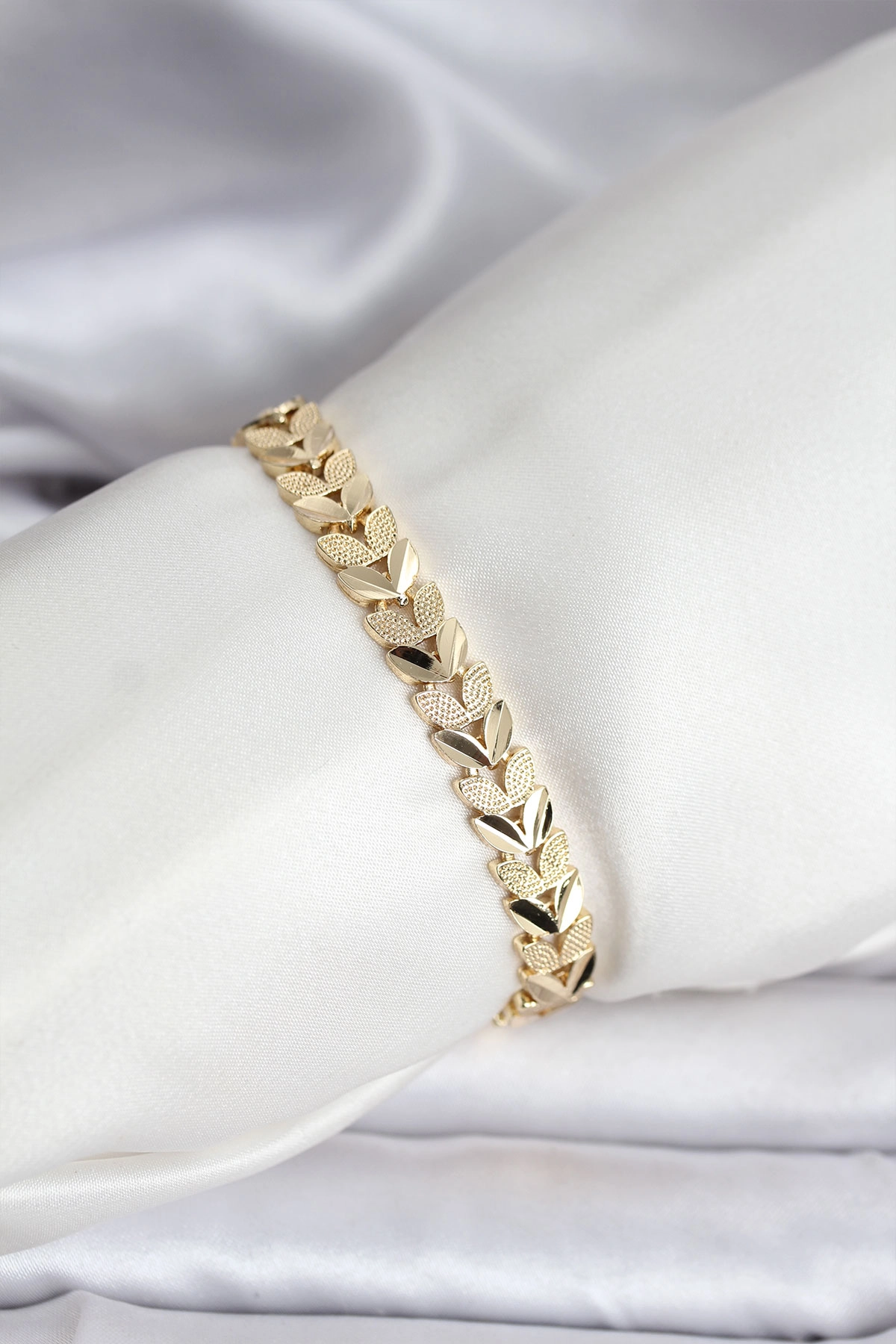 14K Gold Renk Kaplama Başak Model CM Kadın Bileklik