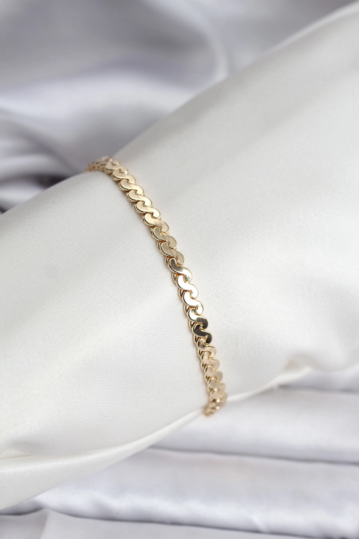 14K Gold Renk Kaplama Ezme Yılan Zincir Model CM Kadın Bileklik