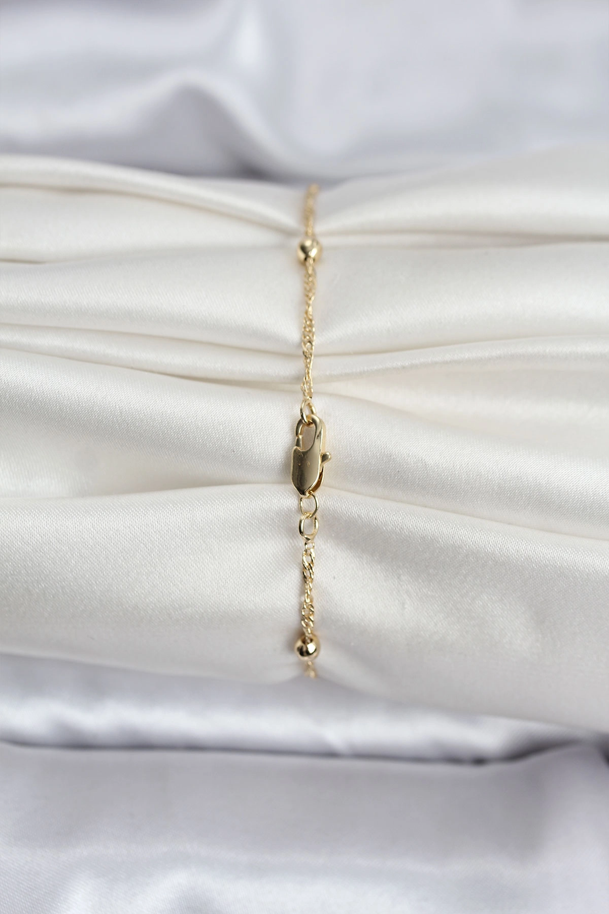 14K Gold Renk Kaplama Topçuklu Model CM Kadın Bileklik