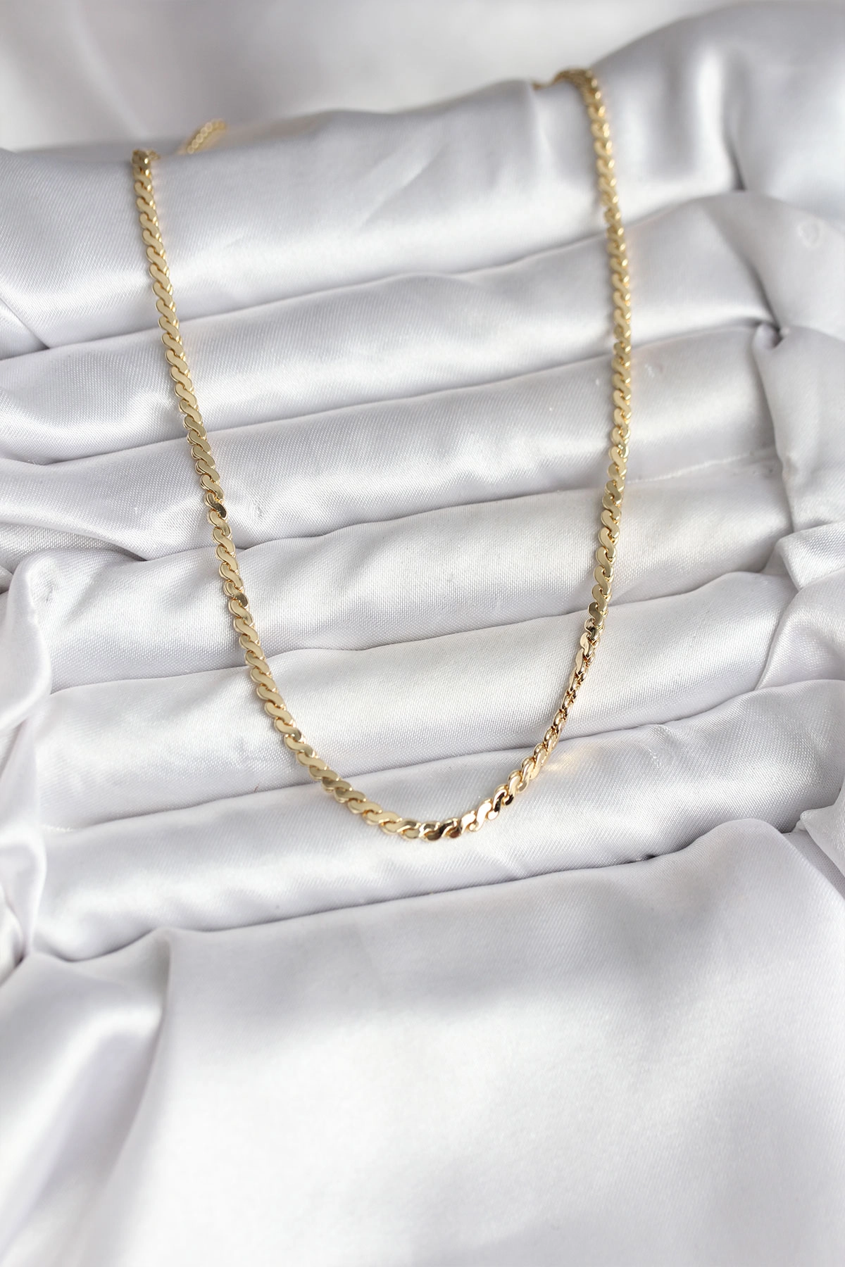 14K Gold Renk Kaplama Ezme Yılan Zincir Model CM Kadın Kolye