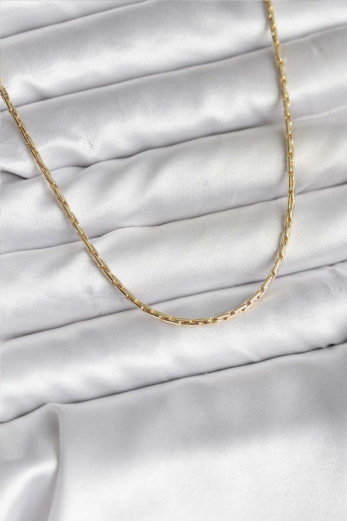 14K Gold Renk Kaplama İnce Zincir Model CM Kadın Kolye