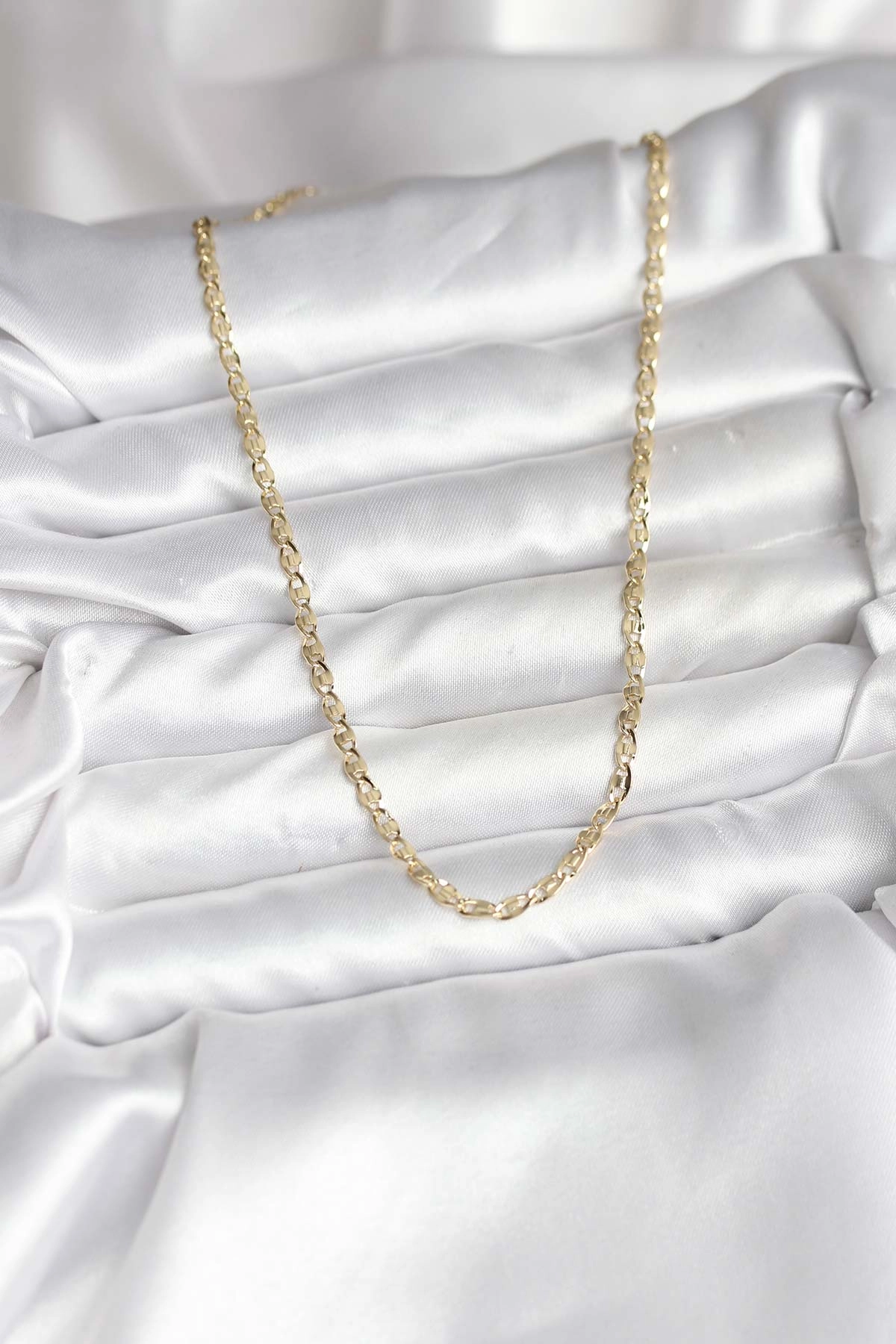 14K Gold Renk Kaplama Ezme Plaka Model CM Kadın Kolye