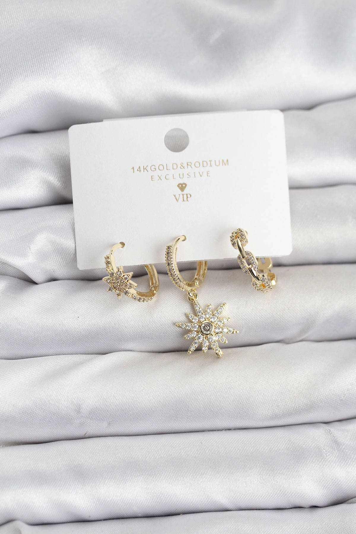 Pirinç Gold Renk Kutup Yıldızı Model 3'lü Kadın Küpe Seti