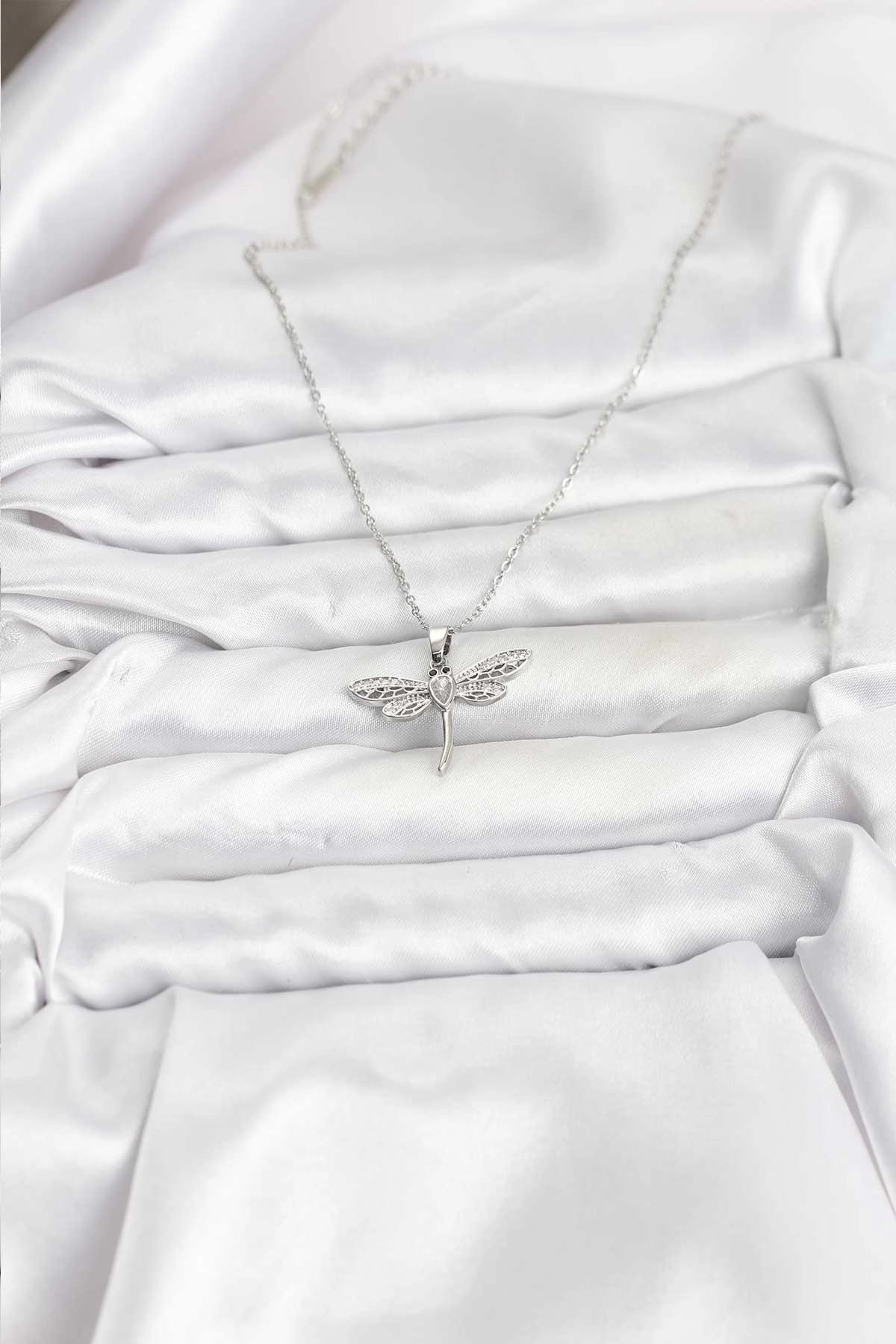 316L Çelik Zincir Gümüş Renk Yusufçuk Model Kadın Kolye