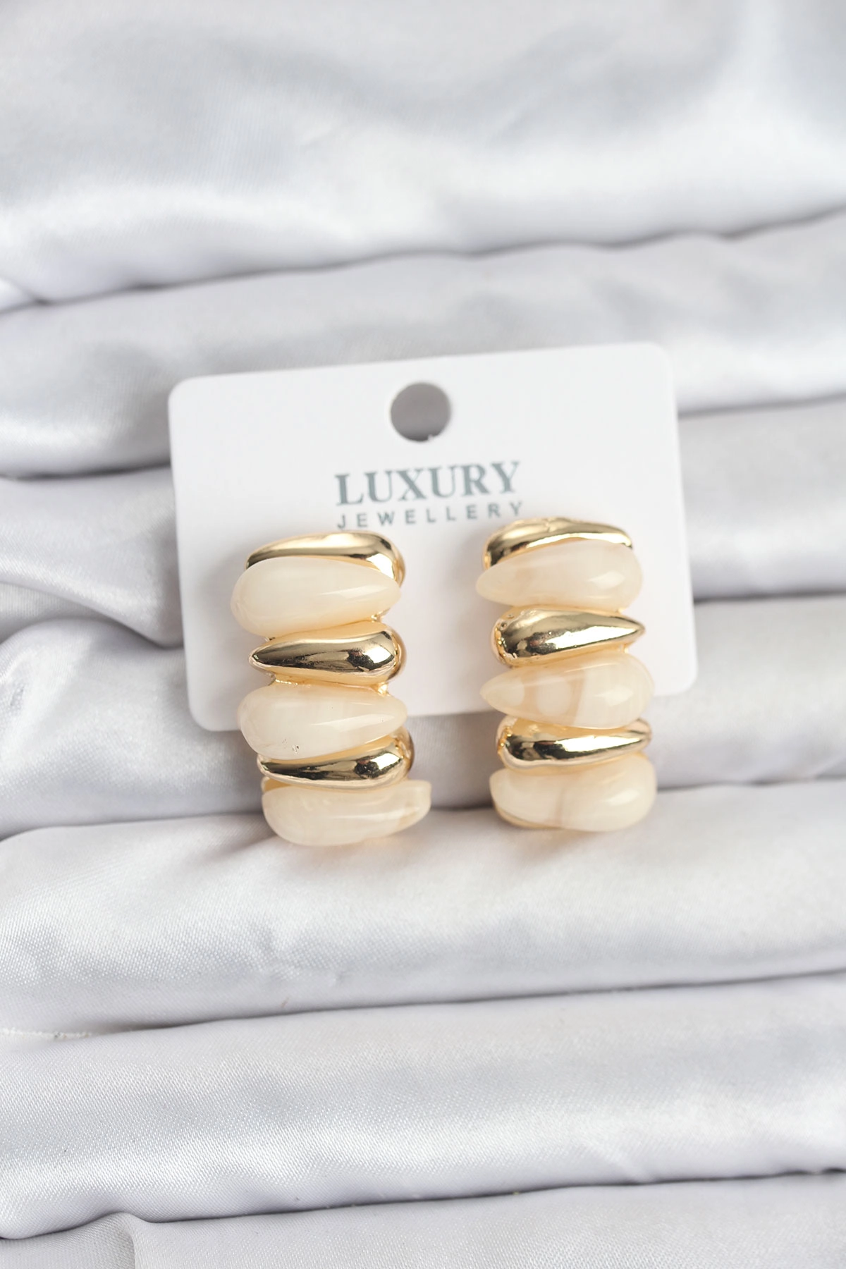 Krem Renk Pirinç Vintage Kadın Küpe