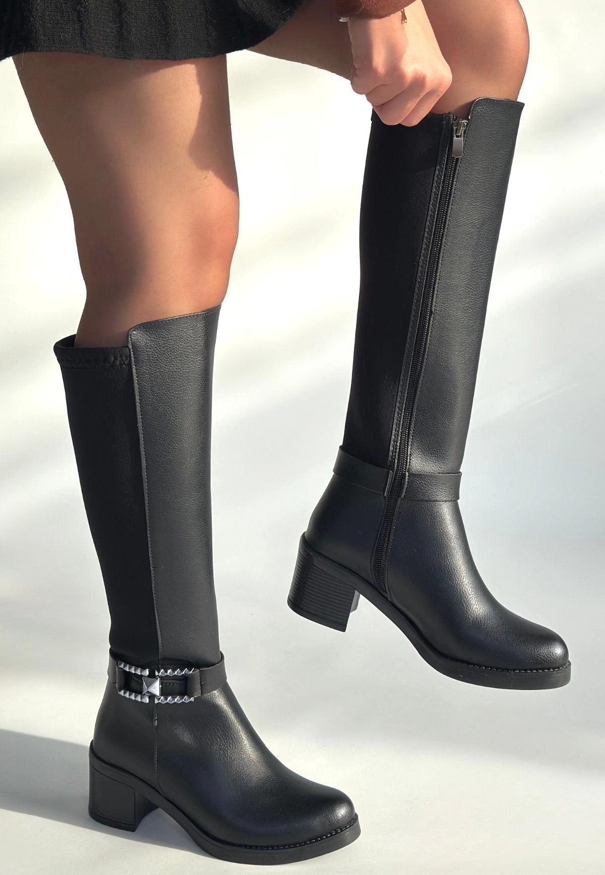 Emrat Siyah Cilt Topuklu Çizme