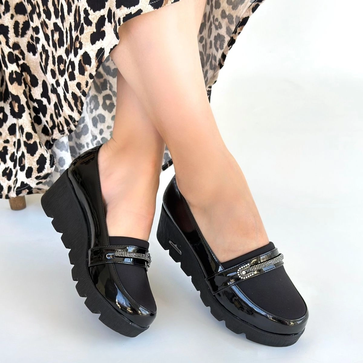 Kear Siyah Rugan Dolgu Topuk Ayakkabı