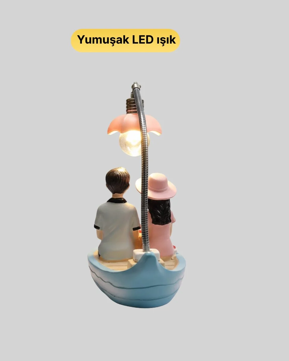 Romantik Sandal Üzerinde Çift Figürü LED Gece Lambası Masa Dekoru