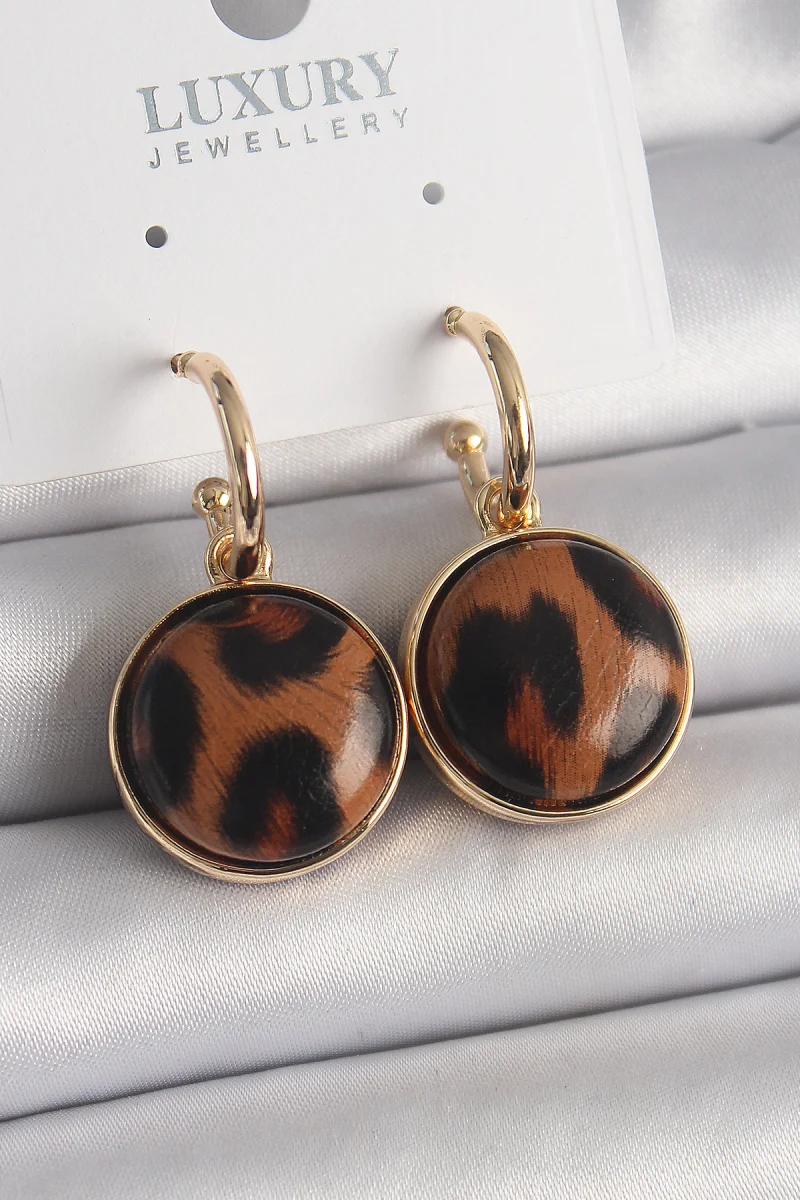 Pirinç Gold Renk Leopar Desenli Daire Model Kadın Küpe 5886