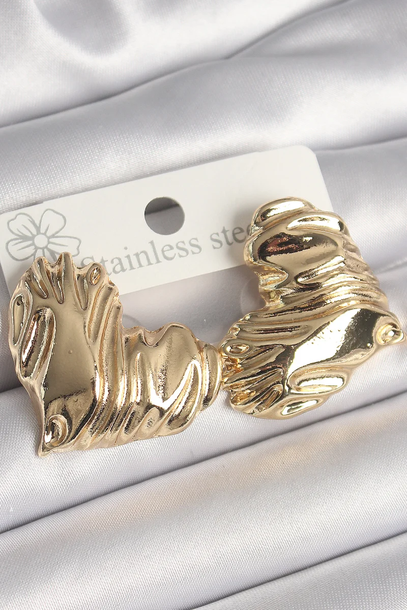 Pirinç Gold Renk İşlemeli Kalp Model Kadın Küpe 5886