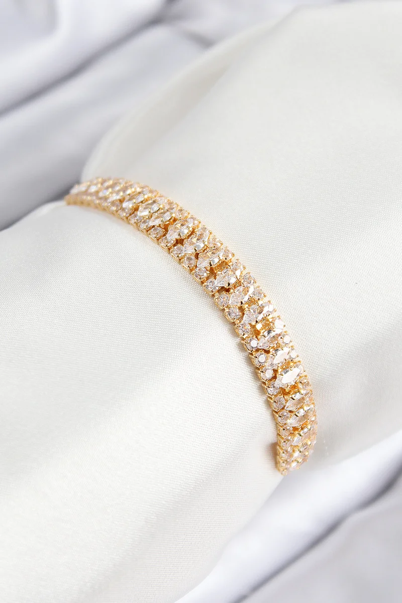 Pirinç Zirkon Taşlı Tennıs Model Gold Renk Asansörlü Kadın Bileklik 5886