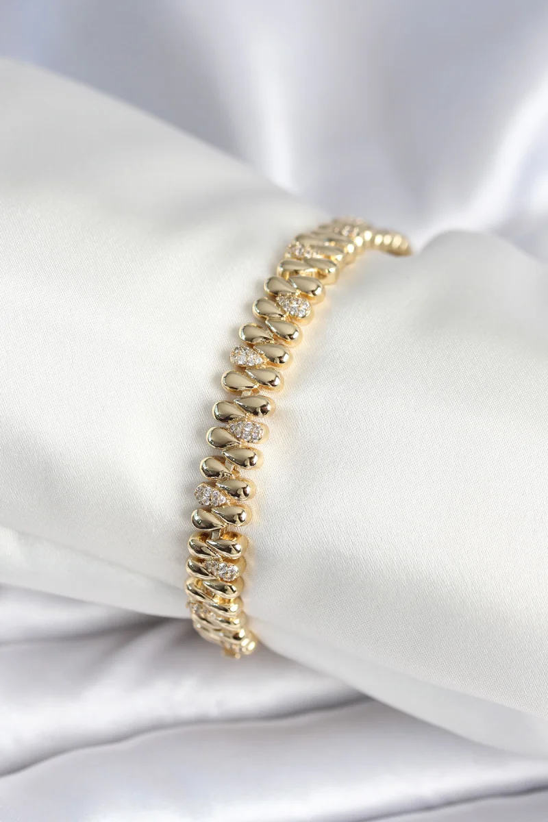 Pirinç Gold Renk Damla Model Zirkon Taşlı Kadın Bileklik 5886