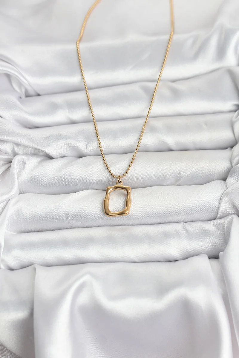 316L Çelik Zincir Gold Renk Model Kadın Kolye 5886