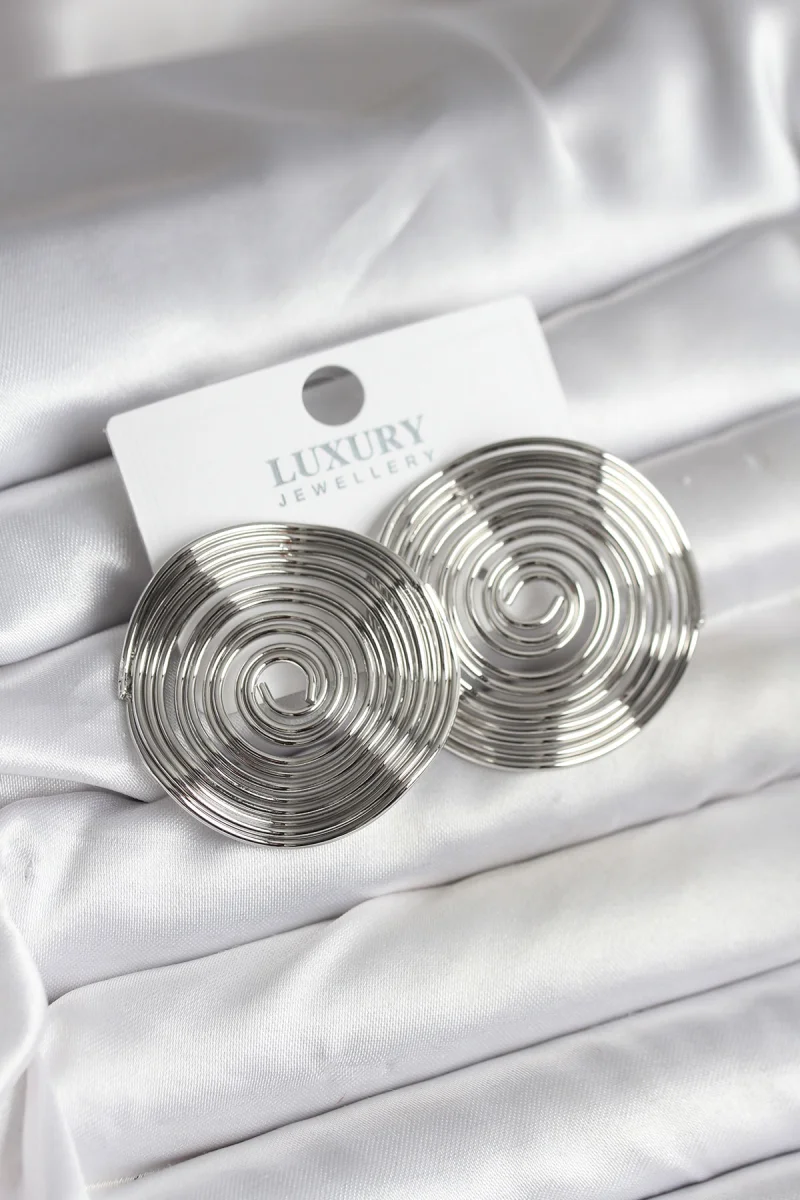 Pirinç Gümüş Renk Circle Model Kadın Küpe 5886